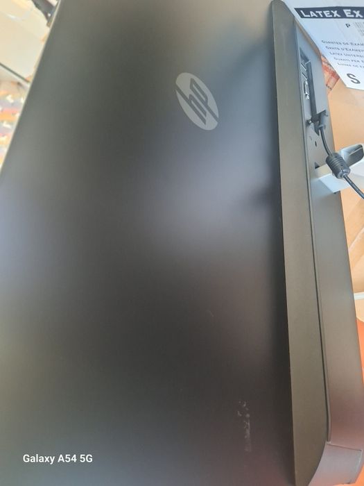 Vendo um monitor da Hp