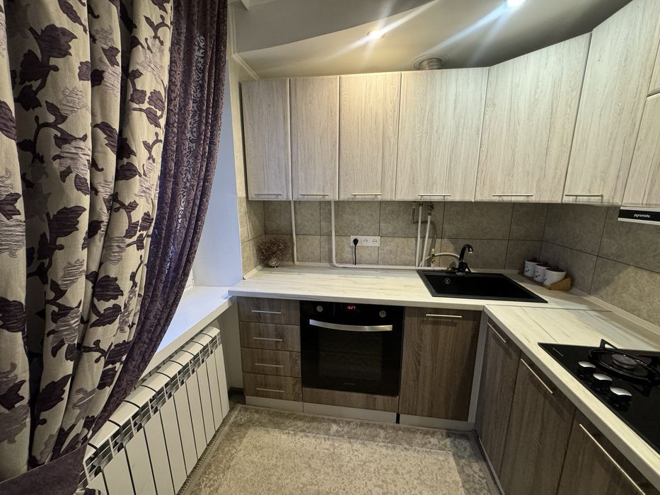 Продаж трикімнатної квартири з ремонтом по вул. Г. Матуляка, пр. Миру