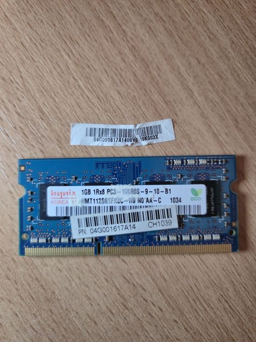 Оперативна пам'ять Hynix 1GB DDR3 PC3-10600S для ноутбука