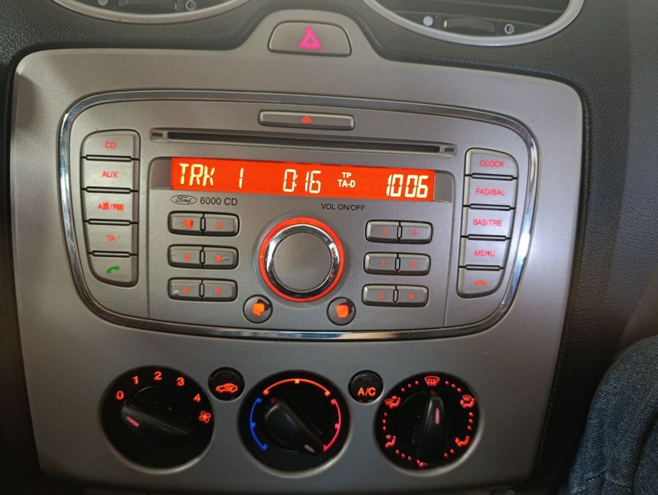 Ford Focus MK2 lift 08-11r radio samochodowe Single CD KW2000