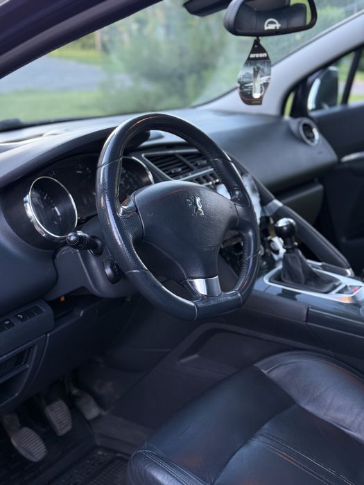 Продам пежо 3008 Peugeot