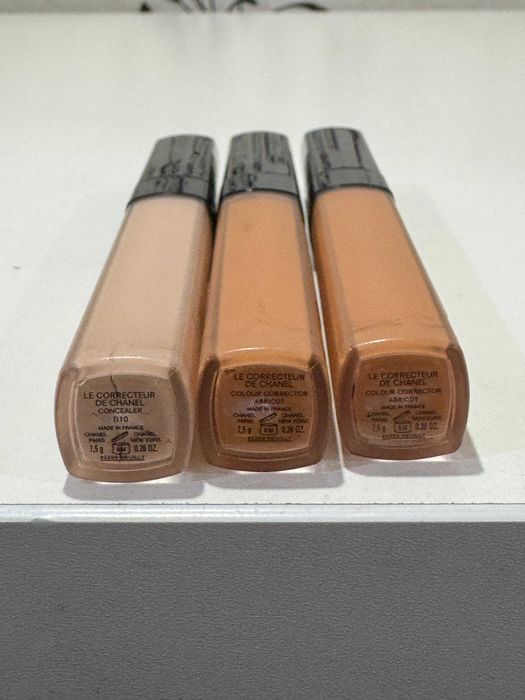 Стійкі коректори для обличчя Chanel