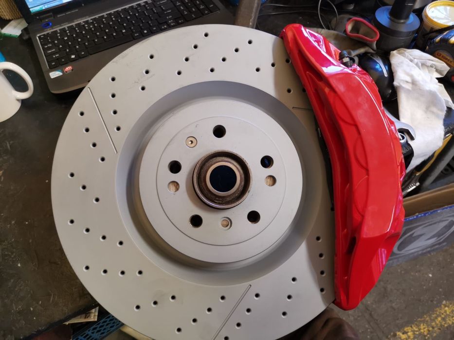 Zestaw Big Brake Akebono 6-tłok Audi A6 C7 A4 A5 B8 A8 D4 390MM