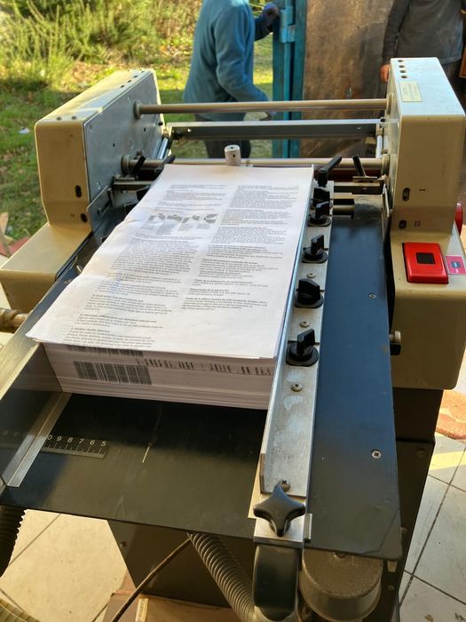 Cobradora de papel industrial