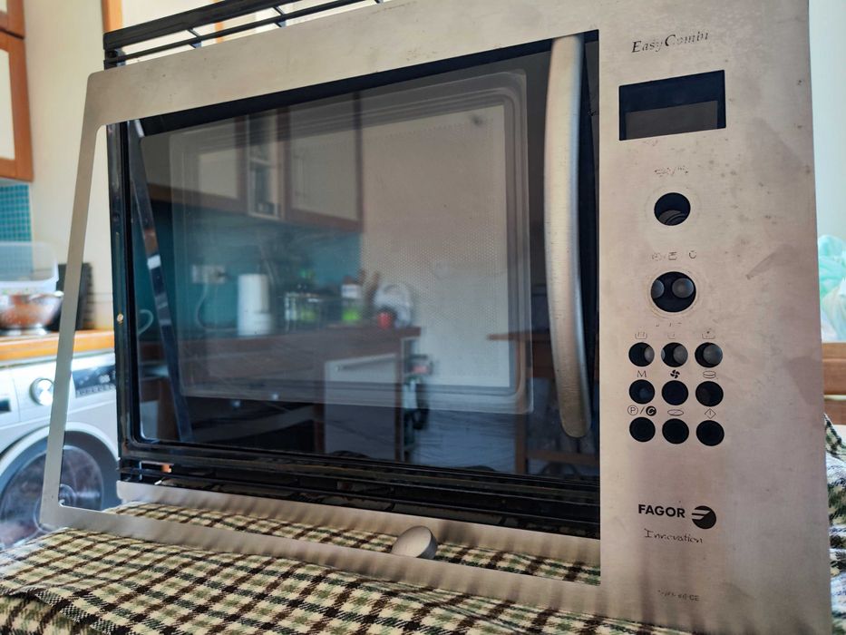 Microondas Encastre Fagor MW3-309CEX  Para reparar