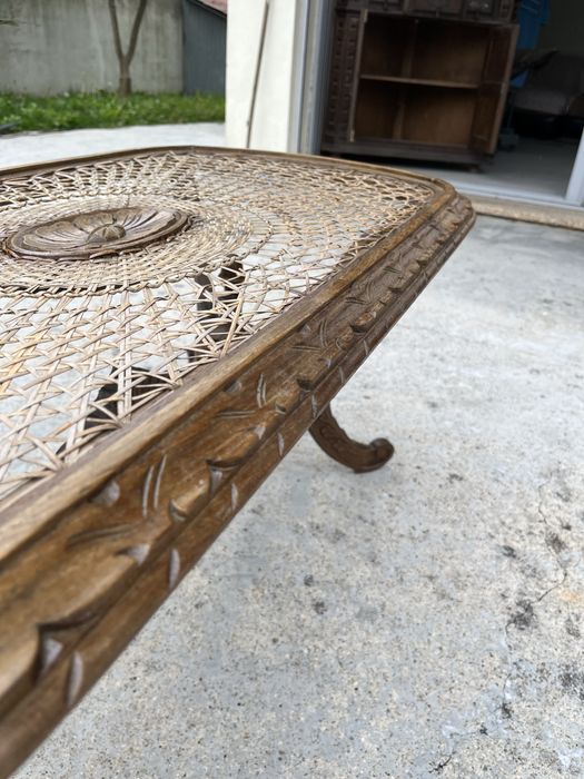 Mesa de centro em madeira