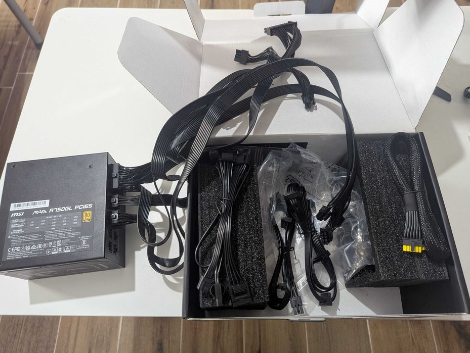 MSI MAG A750GL 750W 80+ Gold Fonte de alimentação PSU