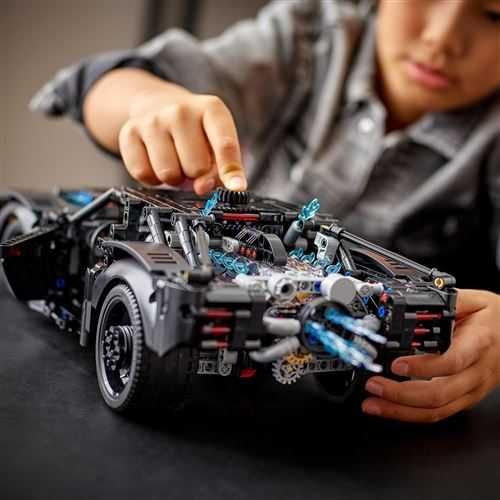 LEGO Technic 42127 Batmobile do Batman