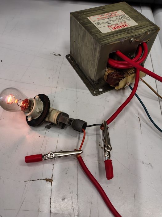 Transformator mikrofala