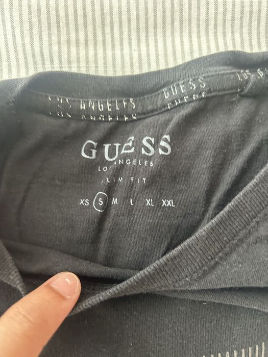 Tshirt GUESS preta S