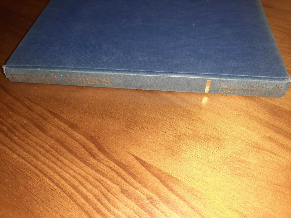 2 Livros "Pequena História das Grandes Nações"