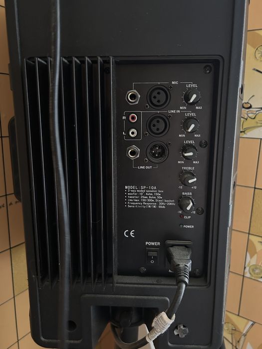 Активная колонка+стойка+радиомикрофоны