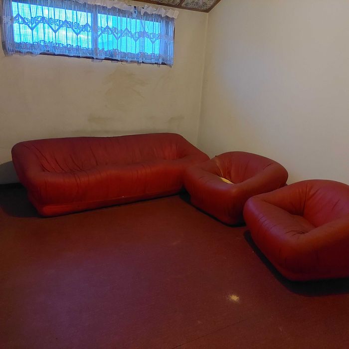 Terno de sofá e maples