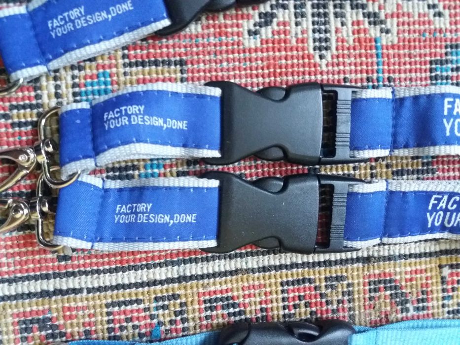 Ремешок на шею, для бейджика, пропуска и т.д.