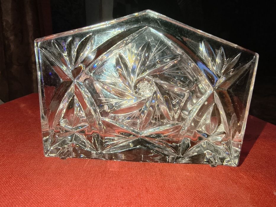 Kryształowy serwetnik