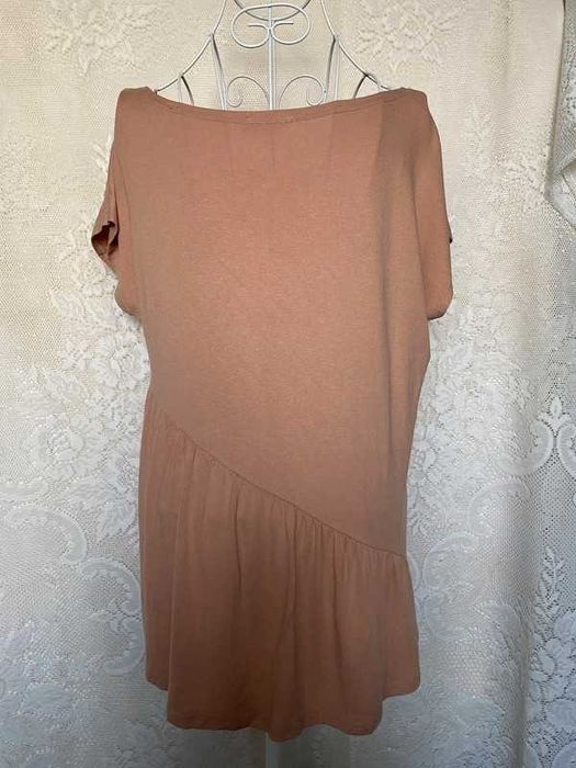 Wiskozowa bluzka z falbanką brudny róż Betis XL/XXL 42/44