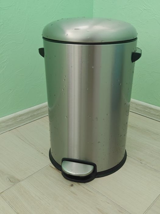 Відро для сміття