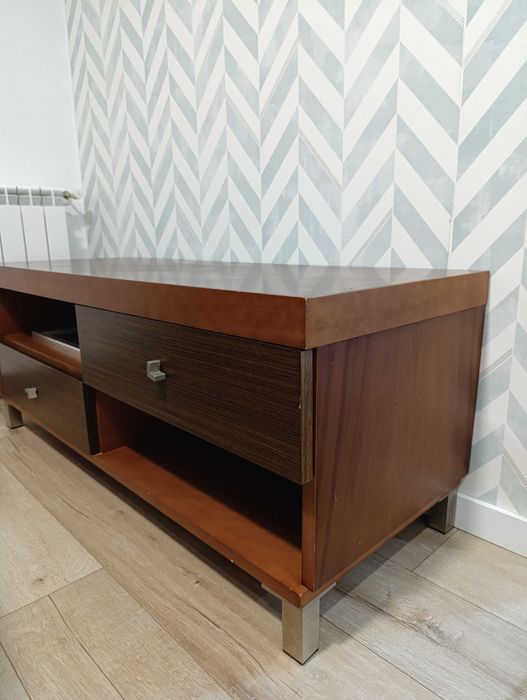 Móvel de TV em bom estado