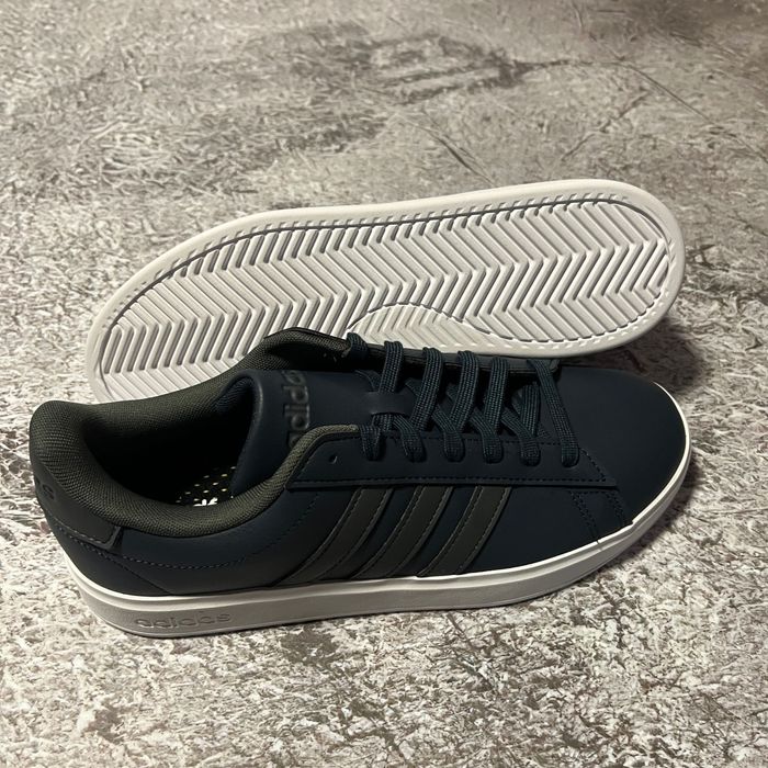 США! Кросівки GRAND COURT 2.0 42-45