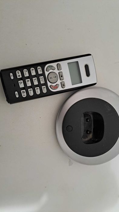 Telefone portátil Sagemcom D22 T.