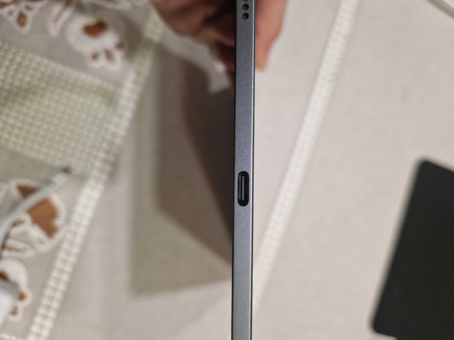 iPad Pro M4 13” 256GB + Apple Pencil Pro + Capa Spigen