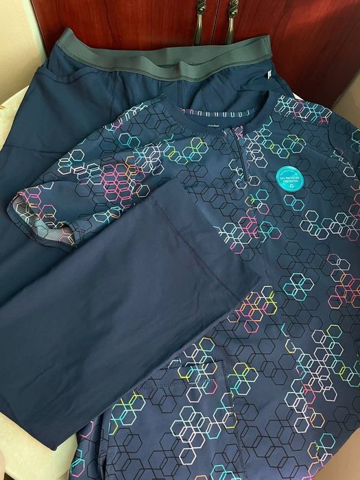 Медичний одяг,штани та футболки Cherokee, dickies