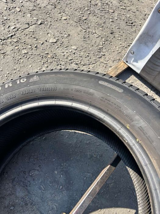 Шини 215/60 R16  Continental  зима  7,8-8мм