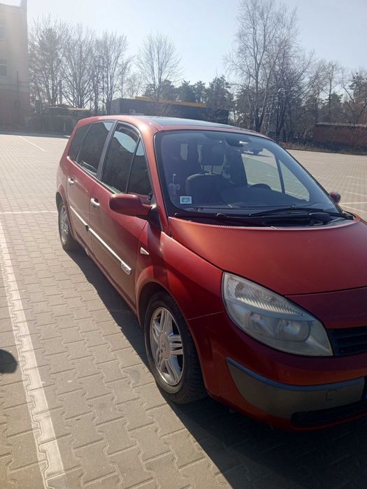 Продажам авто Рено  Сценік 2