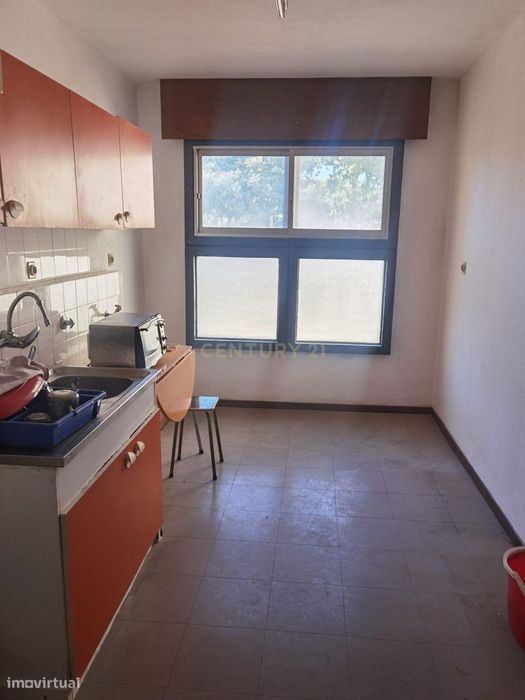 Apartamento T2 Quinta do Rouxinol, Corroios.