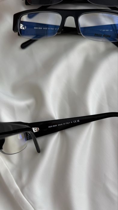 трендові окуляри miu