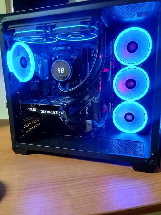 pc gaming - ryzen 7 5800X - RTX 5070