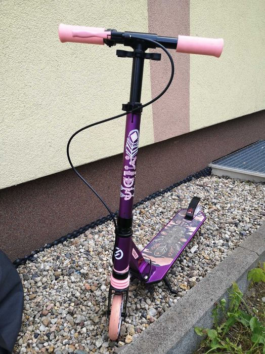 Hulajnoga dziecięca z hamulcem i pokrowcem