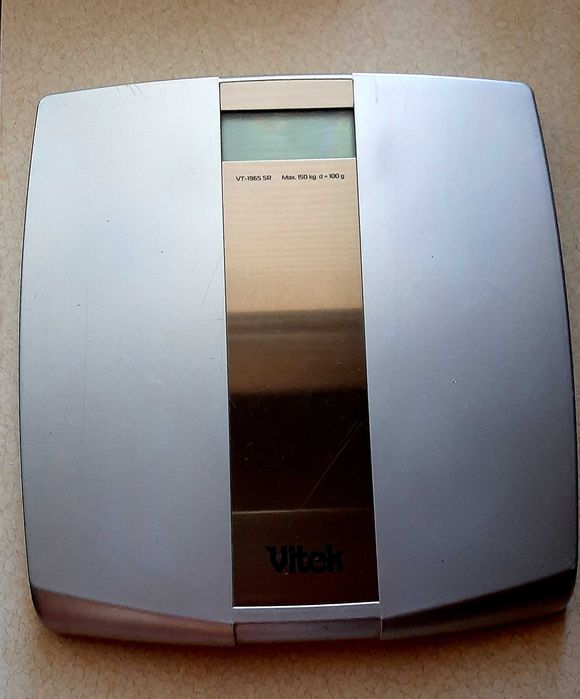 Весы напольные Vitek VT-1965