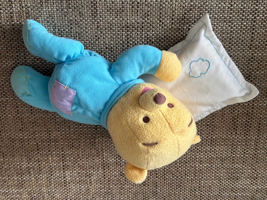 Miś Kubuś Puchatek lamka, światełka i melodie - usypianka