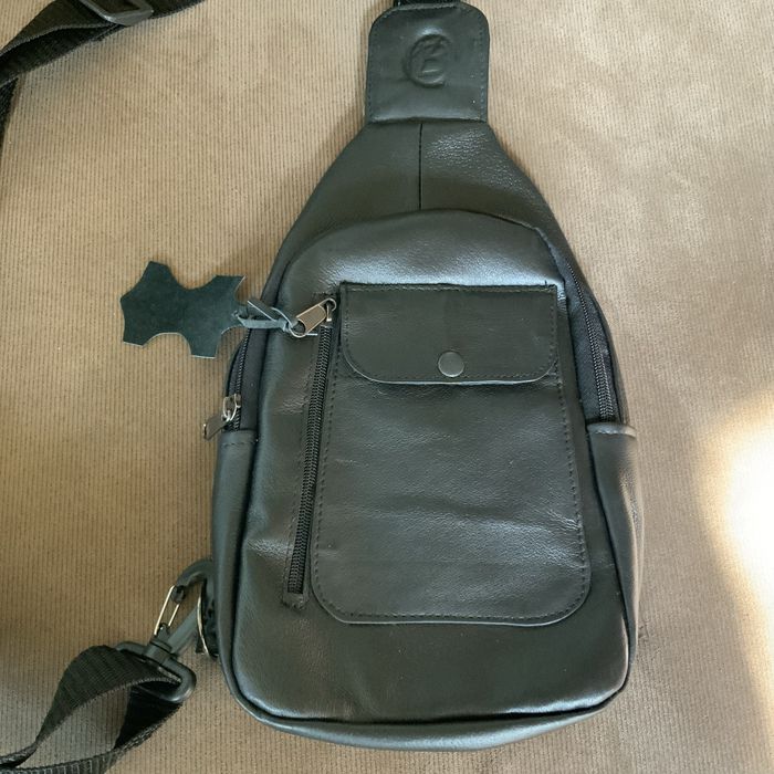 Новая мужская кожаная сумка через плечо. 30/19/5 см