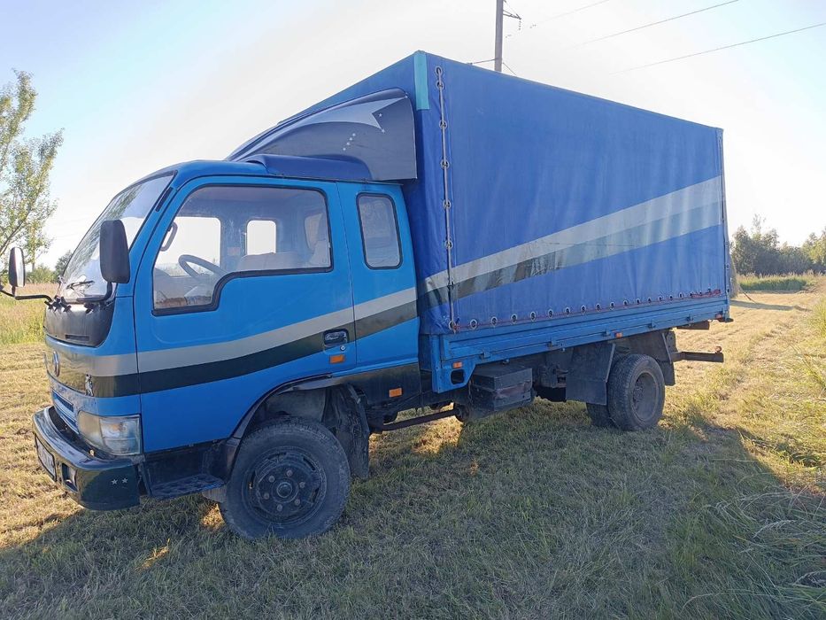 вантажний автомобіль