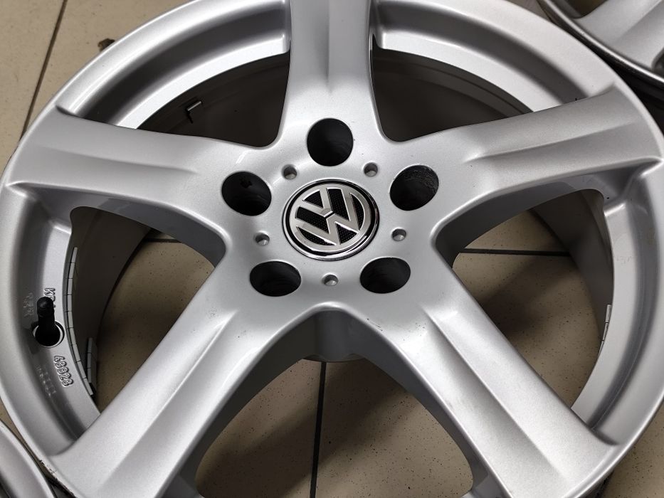 Диски R-16 5*112, 6,5j, et33, цо57,1 (Volkswagen, Skoda, Audi)