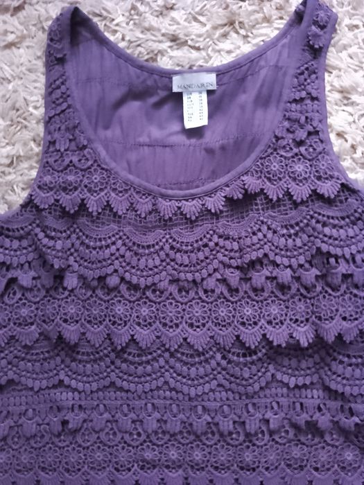 Dopasowana sukienka Mandarin 36 haftowana kolor ba