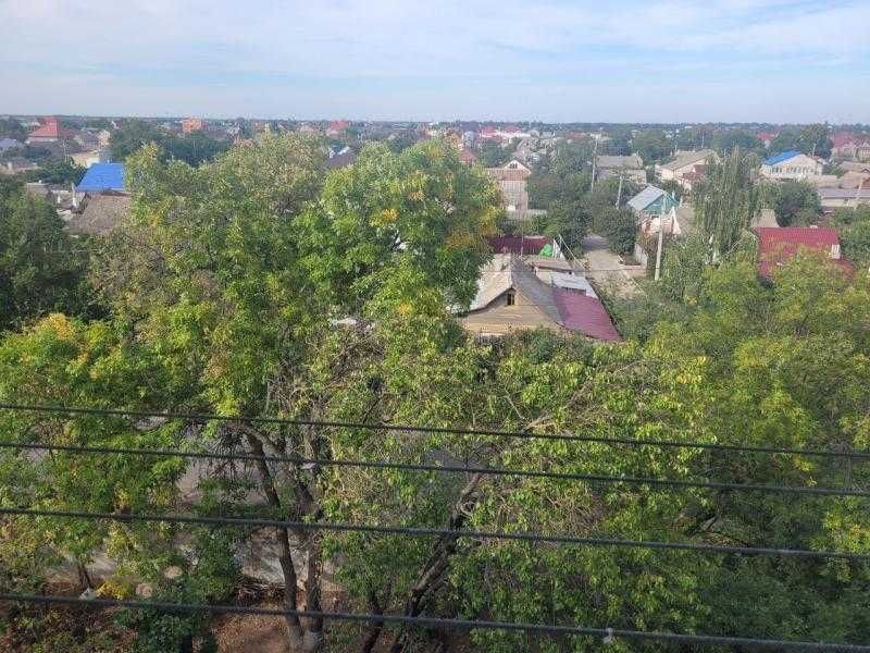 Продам 2-кімнатну квартиру на Ленпоселку - укомплектовану!