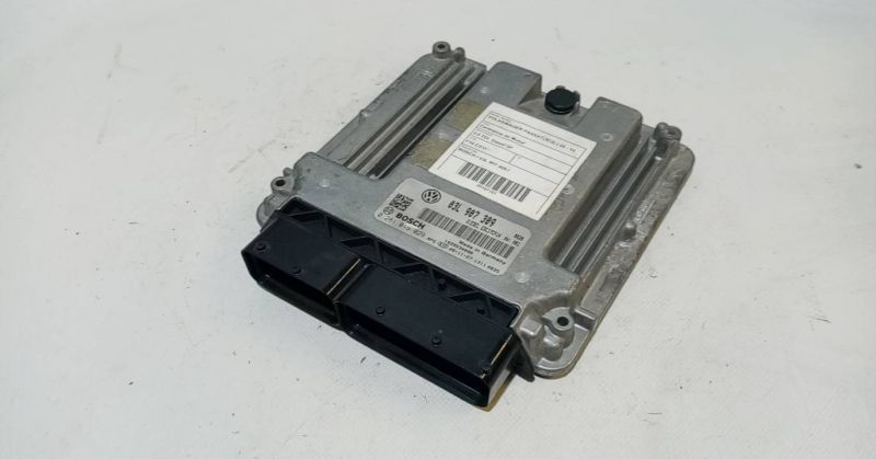 Centralina motor / ECU VOLKSWAGEN Passat (3C2)