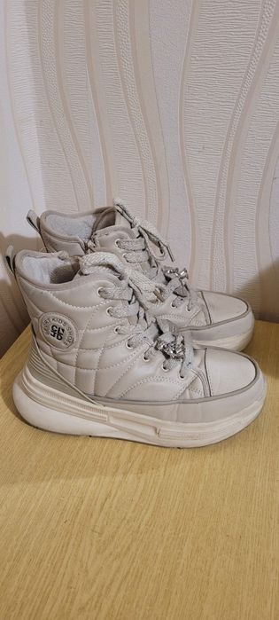 Черевики зимові на дівчинку