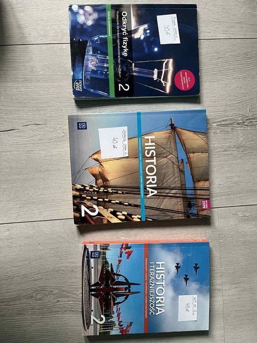 Sprzedam podręczniki  do 2 klasy