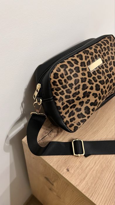 Czarna torebka w panterkę small bag
