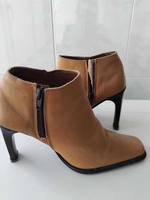 Botins de senhora ( Completamente novos )