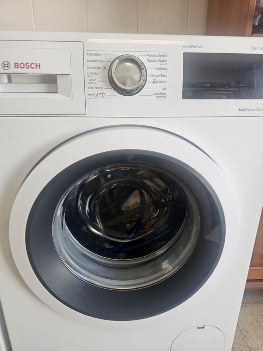 Máquina de Lavar Roupa BOSCH Serie 6 IDOS WAT28661Es  8kg 1400RPM A+++