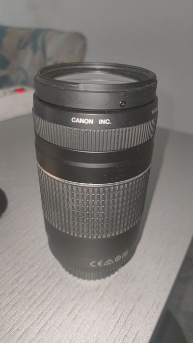Objetiva Canon EF 75-300mm f/4-5.6
