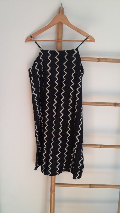 Vestido alças MO Woman com botão atrás no pescoço