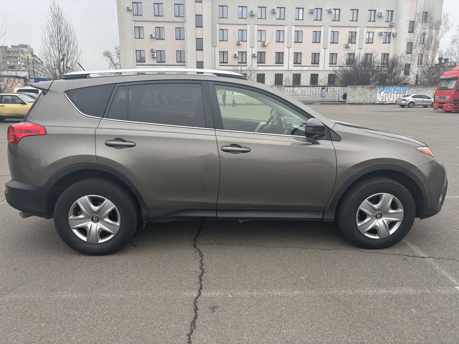 Toyota Rav 4 2015