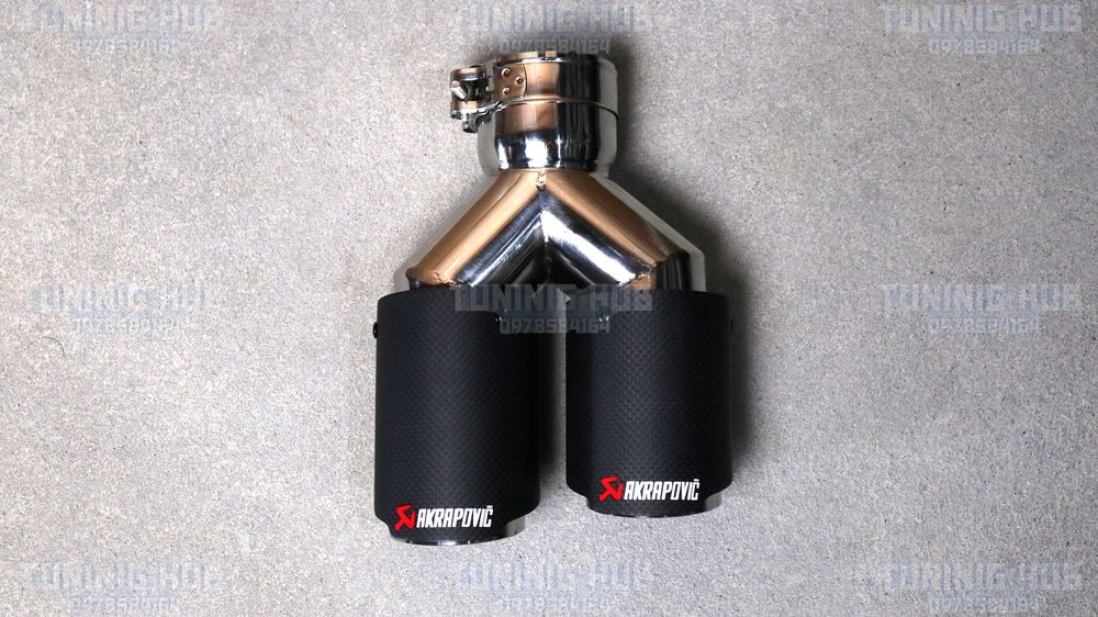 насадки на вихлопні труби Akrapovic глушник карбон BMW Audi Mercedes