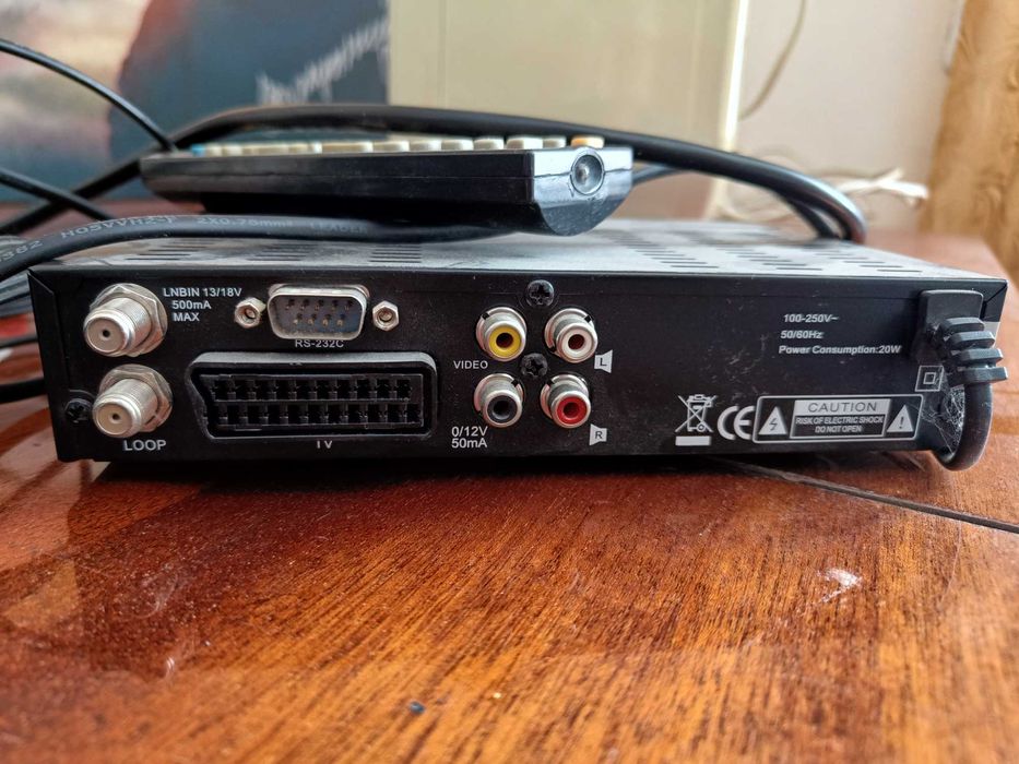 Тюнер цифровий супутниковий, Digital Satellite Receiver